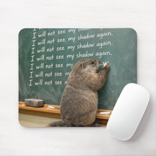 Groundhog Writing Lines on a Green Chalkboard マウスパッド (マウス)