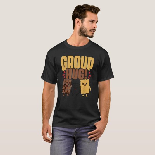 Group Hug S'more Campfire Chocolate Marshmallow Ca Tシャツ (正面フル)