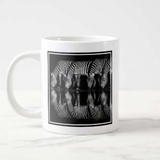 Group of Plains Zebra Drink Together at Night ジャンボコーヒーマグカップ