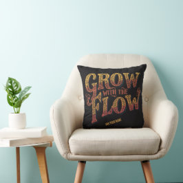 Grow With The Flow カスタムネーム レトロ70年代 タイポグラフィ クッション