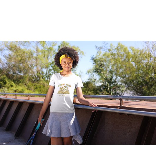 Grow Your Mind | ブックデザインを彩る花と読書の美学 Tシャツ