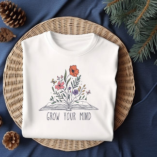 Grow your mind Boho Wildflower and book Tシャツ