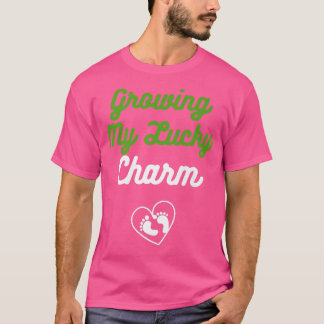 Growing My Lucky Charm Baby Designs For Pregnancy Tシャツ