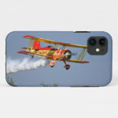 Grummanで曲技飛行を行うGene Soucy Case-Mate iPhoneケース (裏面(横))