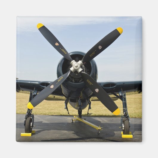 Grumman F8F Bearcat Navy Carrier Fighter on the マグネット (正面)