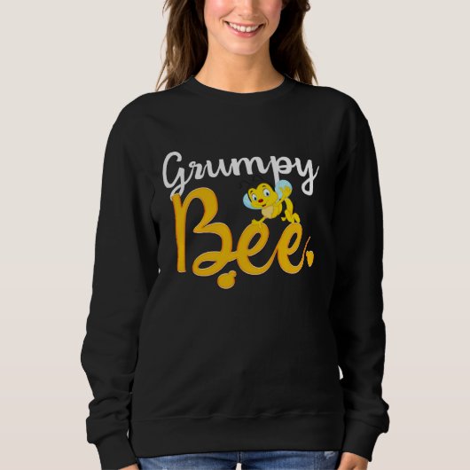 Grumpy Bee Matching Family First Bee Day Outfits スウェットシャツ (正面)