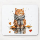 Grumpy Orange Cat in Rain マウスパッド (正面)