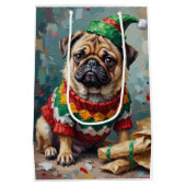 Grumpy Pug Dog in Elf Hat Funny Christmas Art ミディアムペーパーバッグ (裏面)