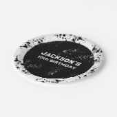 Grunge Paint Splatter Black & White Birthday ペーパープレート (アングル)