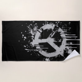 Grunge Peace Symbol – Urban Street Art Design ビーチタオル