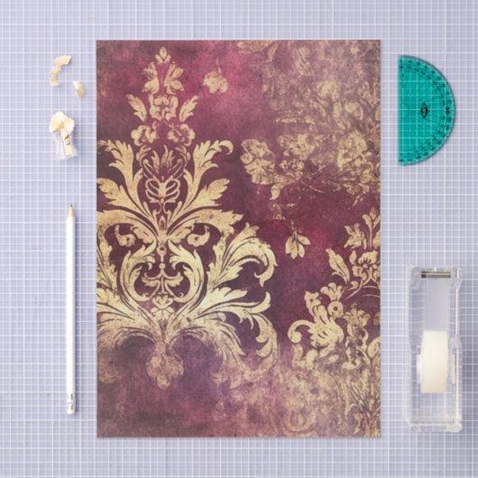Grungy Burgundy and Gold Damask Pattern 薄葉紙 (クラフト)