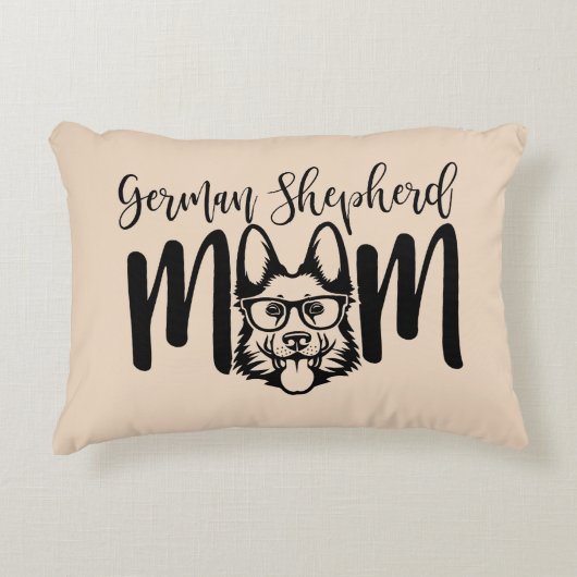 GSDドイツの羊飼いママon Beige アクセントクッション (正面)