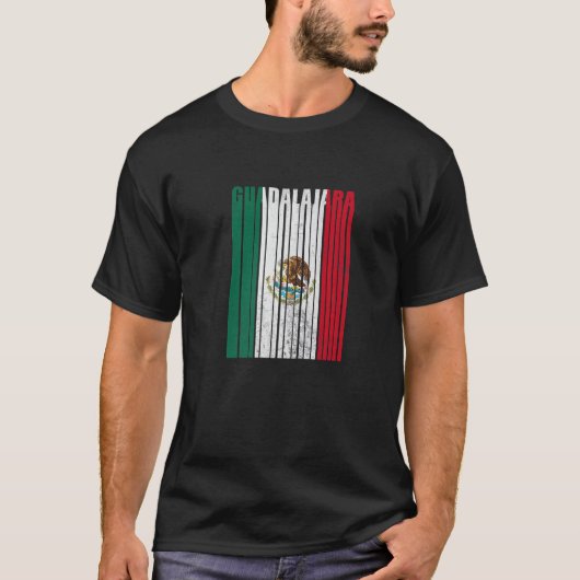 Guadalajara México con Águila Mexicana   Tシャツ (正面)