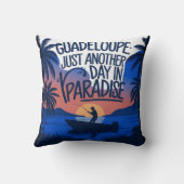 GUADELOUPE クッション (裏面)