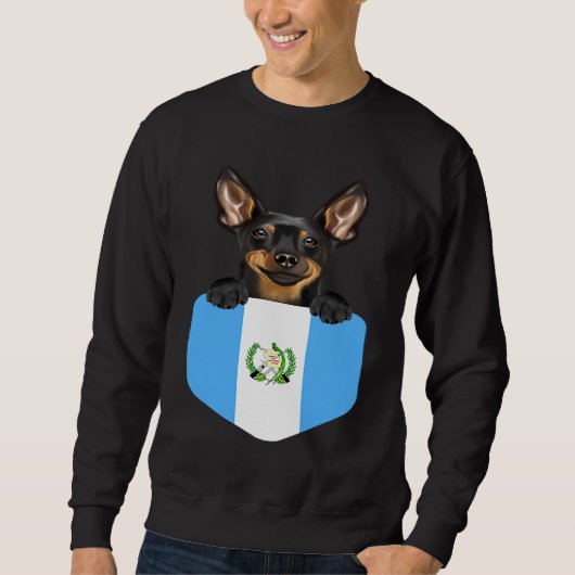 Guatemala Flag Miniature Pinscher Dog In Pocket スウェットシャツ (正面)