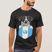 Guatemala Flag Pointer Dog In Pocket Tシャツ (正面)