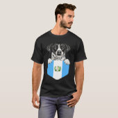 Guatemala Flag Pointer Dog In Pocket Tシャツ (正面フル)