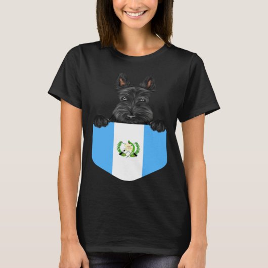 Guatemala Flag Scottish Terrier Dog In Pocket Tシャツ (正面)
