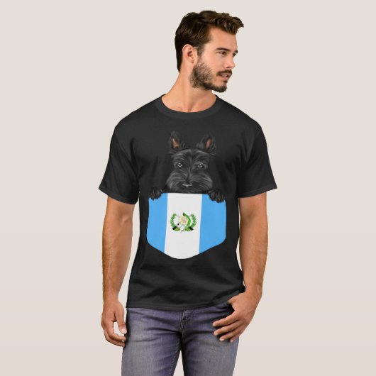 Guatemala Flag Scottish Terrier Dog In Pocket Tシャツ (正面フル)