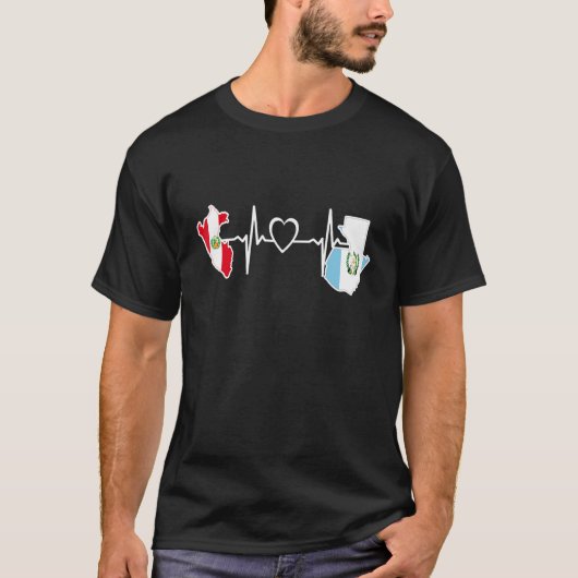 Guatemala Peru Flag Guatemalan Peruvian Heartbeat Tシャツ (正面)