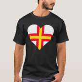 Guernsey Flag Heart Guernsey  Love Guernsey Tシャツ (正面)