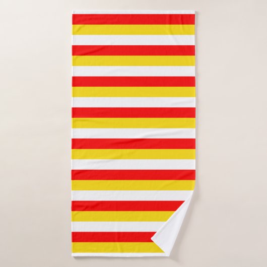 Guernsey flag stripes red yellow white pattern Nor バスタオル (バスタオル)