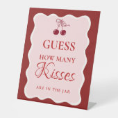 Guess how many Kisses valentine Bridal Shower Sign 台座サイン (正面)