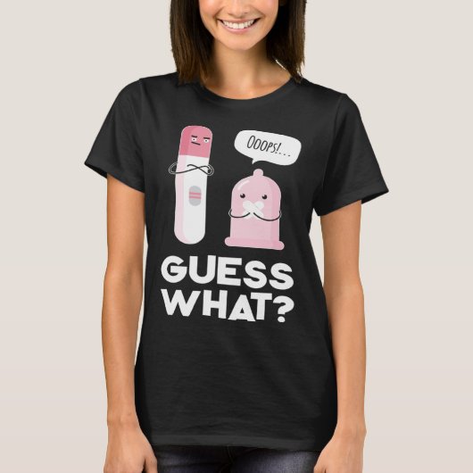 Guess what Pregnancy Announcement & Pregnancy Tes Tシャツ (正面)