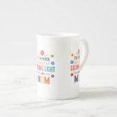Guiding Light Mom Mug - A Heartful Tribute ボーンチャイナマグカップ (正面右)