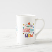 Guiding Light Mom Mug - A Heartful Tribute ボーンチャイナマグカップ (右)