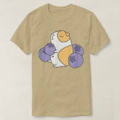 Guinea pig and blueberry tシャツ (デザイン正面)