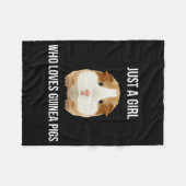 Guinea Pig Just A Girl Loves Wheek フリースブランケット (正面(横))