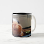 Guinea pig kiss mug ツートーンマグカップ (正面右)