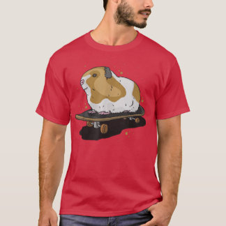Guinea pig on skateboard skateboarding tシャツ