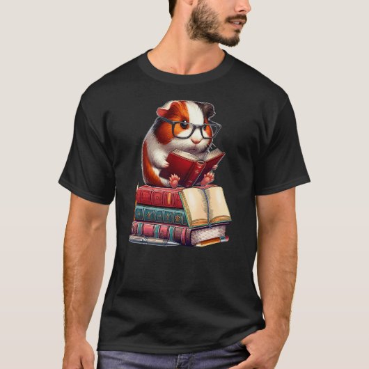 Guinea Pig Reading Books Matching Bookworm Readers Tシャツ (正面)