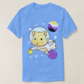 Guinea Pig Space Nonbinary Pride Tシャツ (デザイン正面)