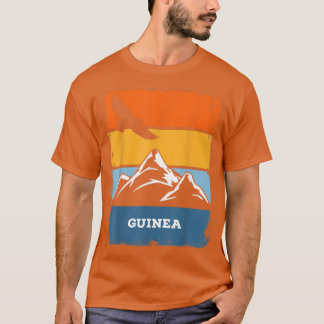 Guinea Pride Country Vintage Retro Sunset Souvenir Tシャツ