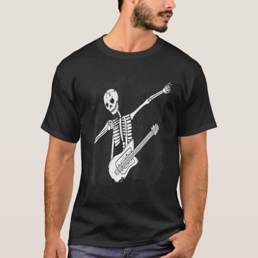Guitar Neck With A Sweet Rock On Skeleton Hand Roc Tシャツ (正面)