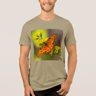 Gulf Fritillary aka Passion Butterfly on Goldenrod トライブレンドＴシャツ