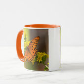 Gulf Fritillary aka Passion Butterfly on Goldenrod マグカップ (正面左)