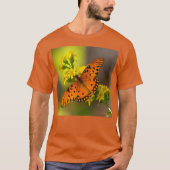 Gulf Fritillary aka Passion Butterfly on Goldenrod Tシャツ (正面)
