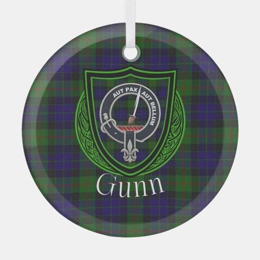 Gunn Scottish Clan Tartan & Crest ガラスオーナメント (正面)
