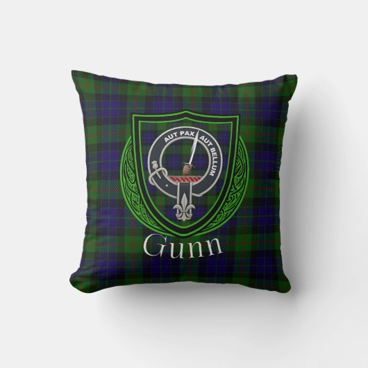Gunn Scottish Clan Tartan & Crest クッション (正面)