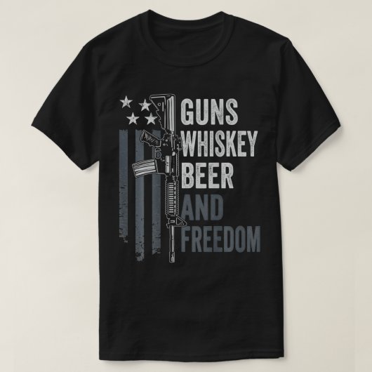 Guns Whisky Beer And Freedom  Funny Drinking Gun ( Tシャツ (デザイン正面)