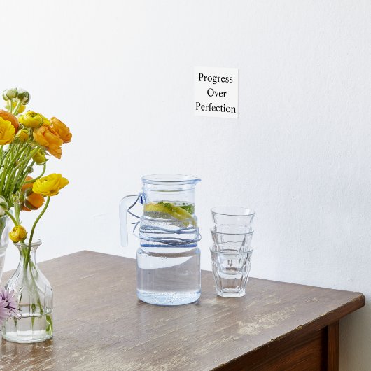 Gym Wall Art – Progress Over Perfection Workout  箔ポスター (レイダウン (キッチン))