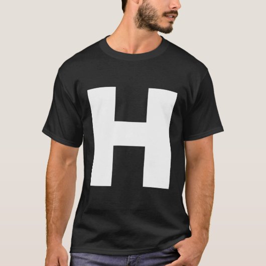Hアルファベットの文字がそれを綴る Tシャツ (正面)