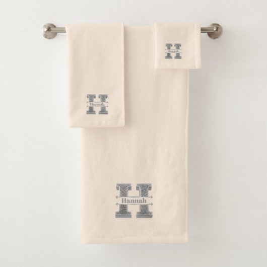 Hイニシャルパーソナライズされたシルバーモノグラムあなたの名前 バスタオルセット (インサイチュ)