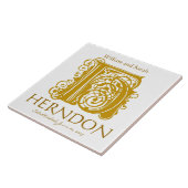 H金ゴールドモノグラム（白） – 名前結婚の日付タイル タイル (側面)