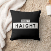 Haight St.のサンフランシスコの道路標識 クッション (ブランケット)