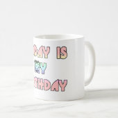 Hakuna Matataギフト今日は私の誕生日.png コーヒーマグカップ (正面右)